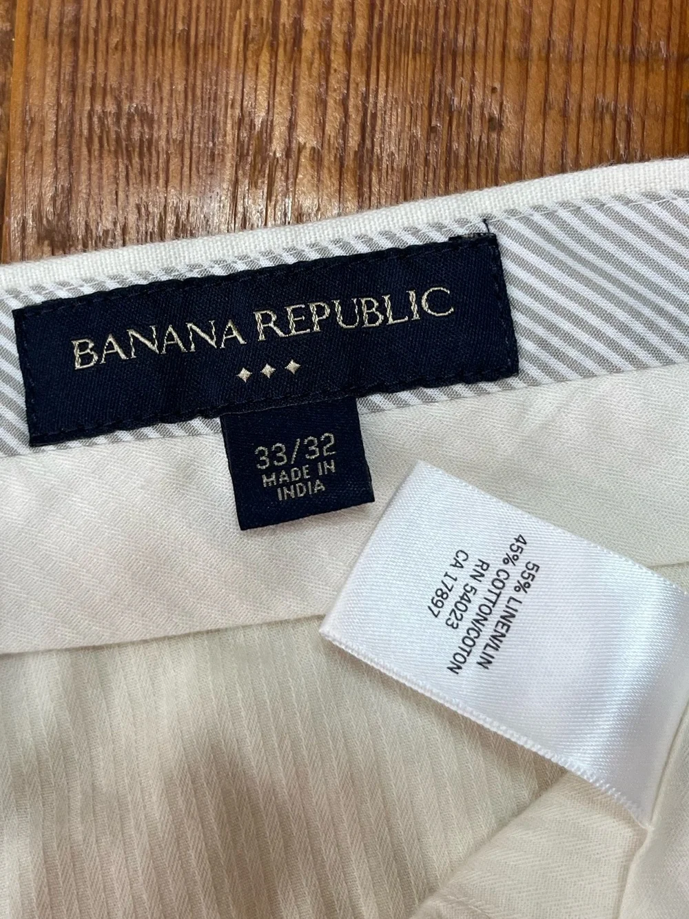 Banana Republic classic banana
